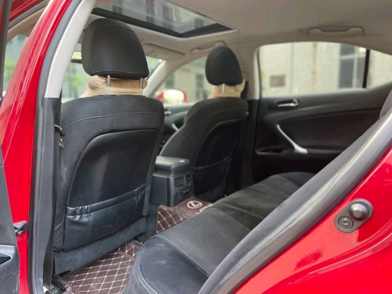 东莞12年雷克萨斯IS6