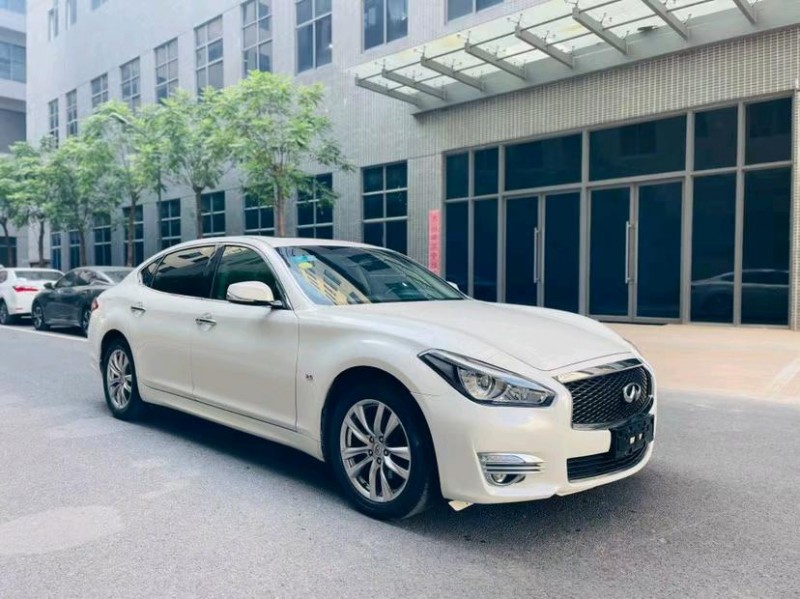 東莞18年英菲尼迪Q702