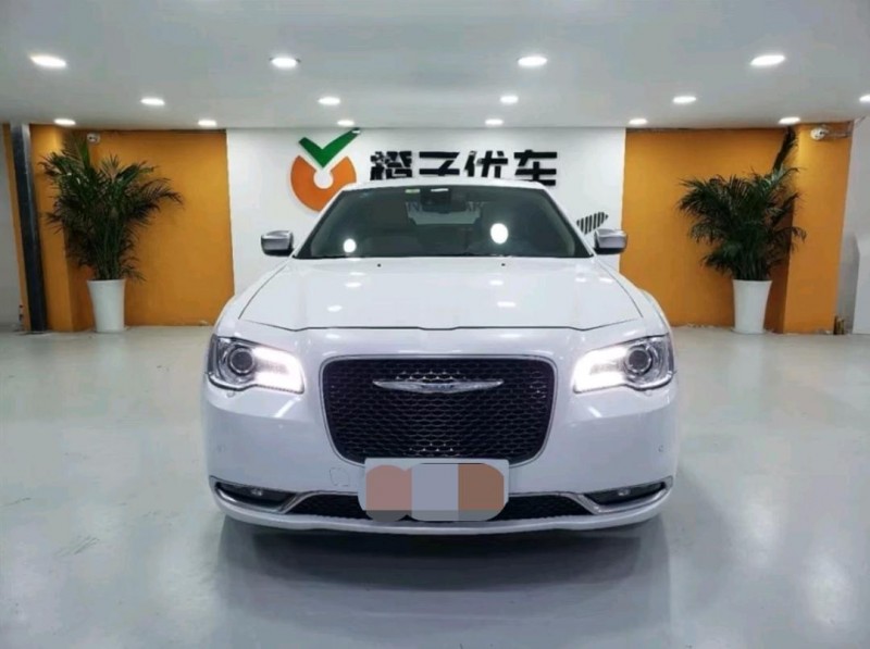 安順19年克萊斯勒300C1