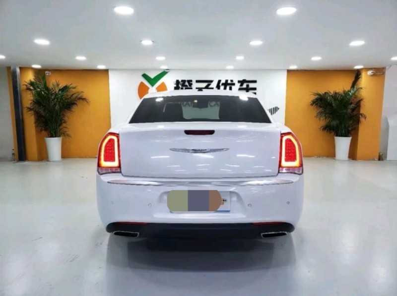 安順19年克萊斯勒300C2