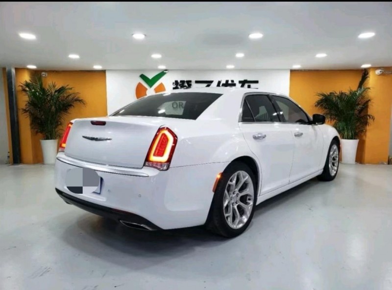 安順19年克萊斯勒300C4