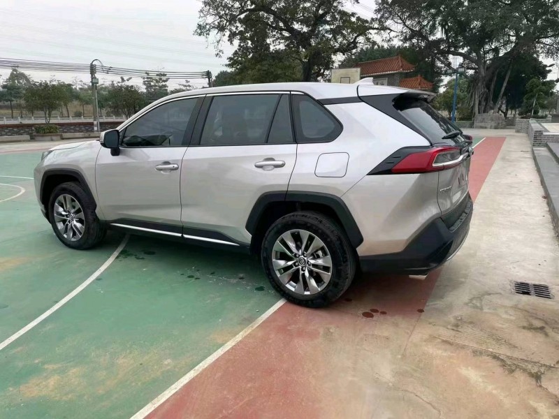 东莞21年丰田威兰达5