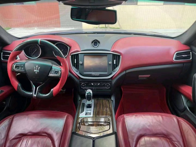 东营15年玛莎拉蒂Ghibli6