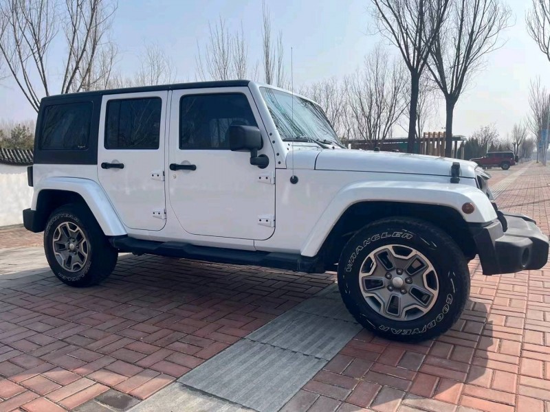 邢臺18年Jeep牧馬人7