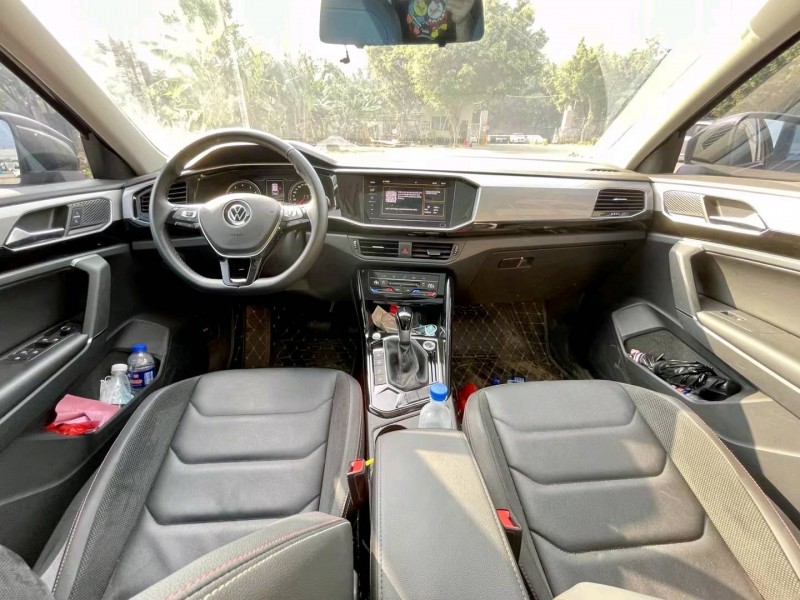 东莞20年大众途岳6