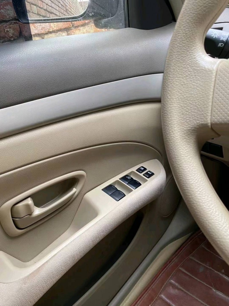 煙臺14年日產軒逸4