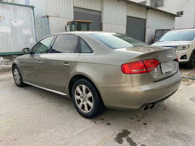 广州12年奥迪A4L7
