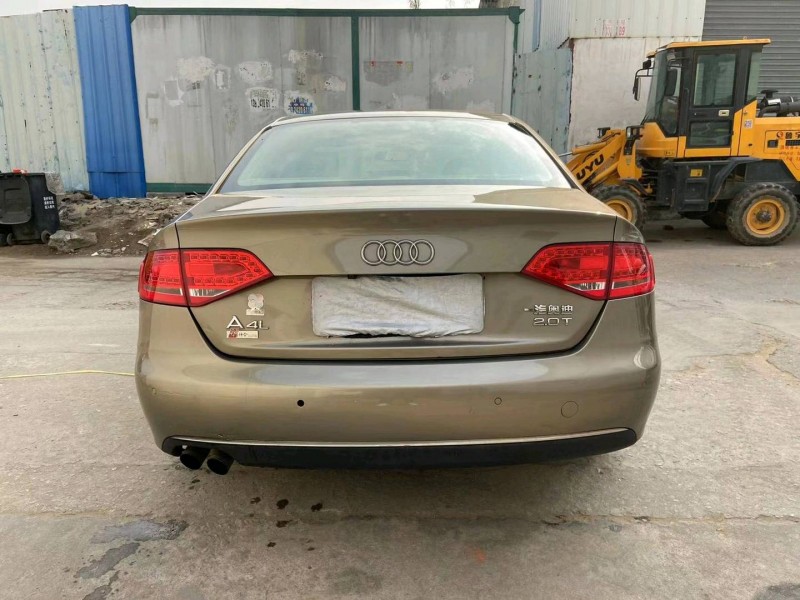 广州12年奥迪A4L8