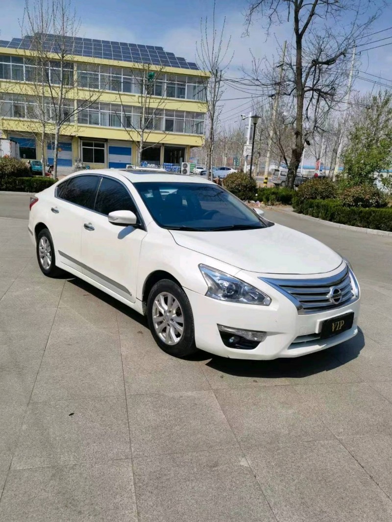 東營13年日產天籟2