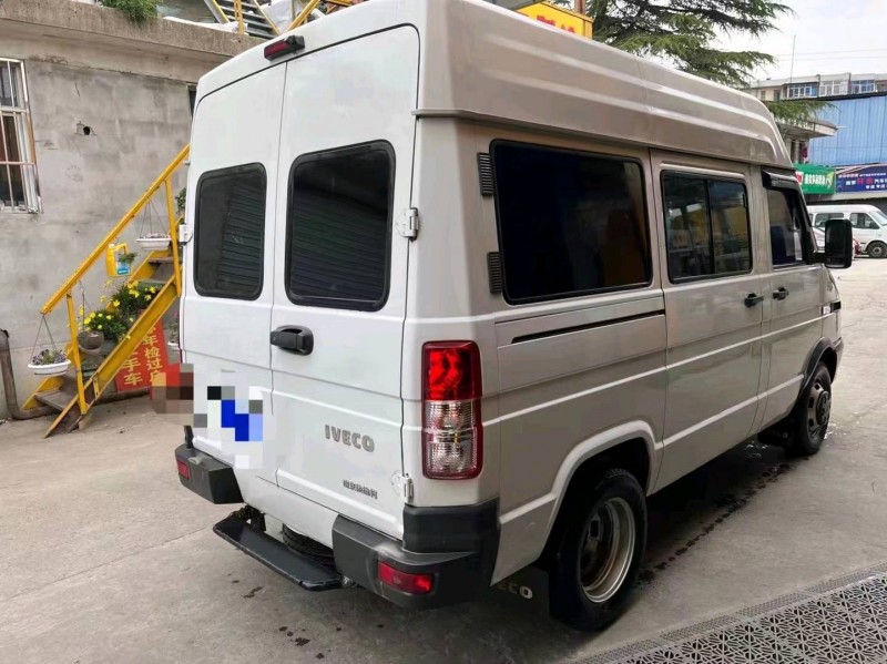 常州20年依維柯房車8