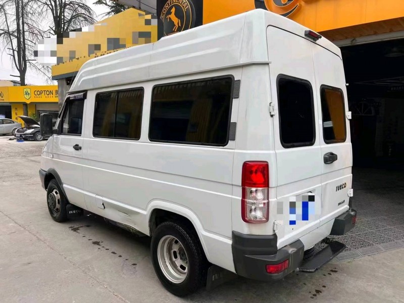 常州20年依維柯房車7
