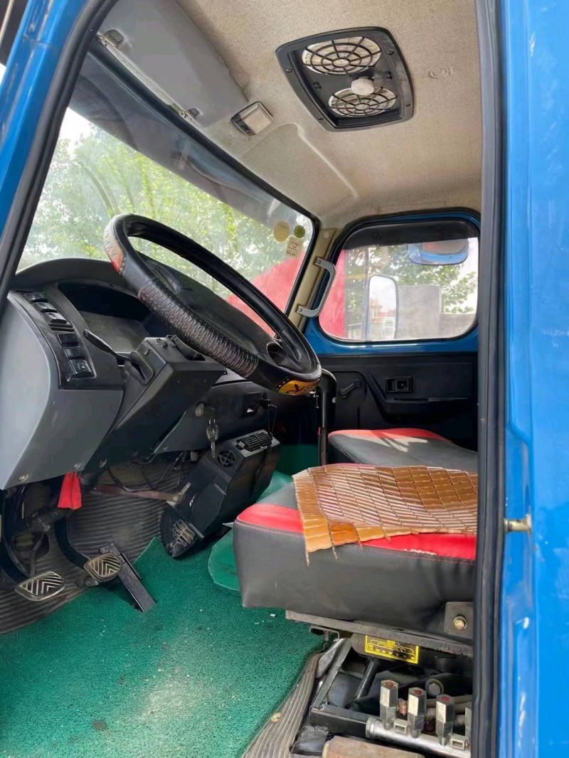 北京18年东风皮卡4