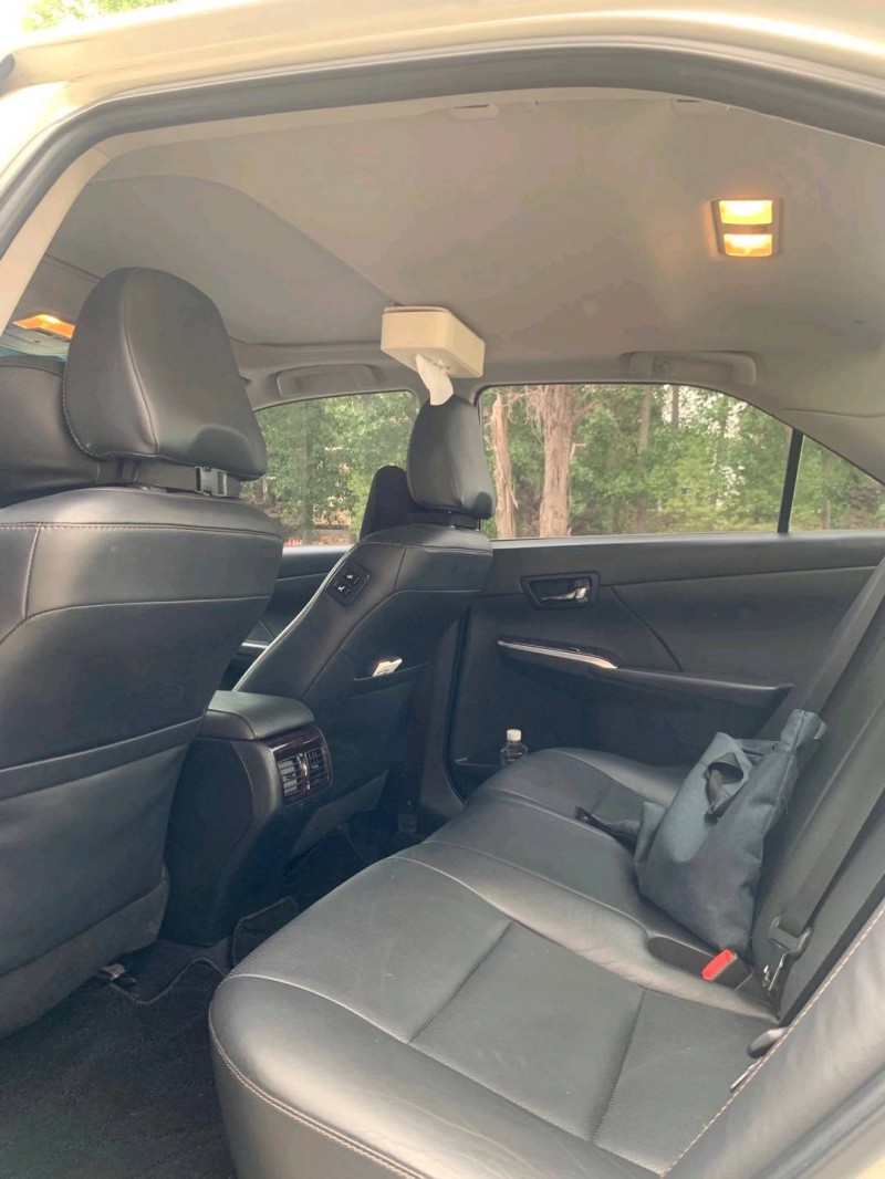 北京17年丰田凯美瑞6