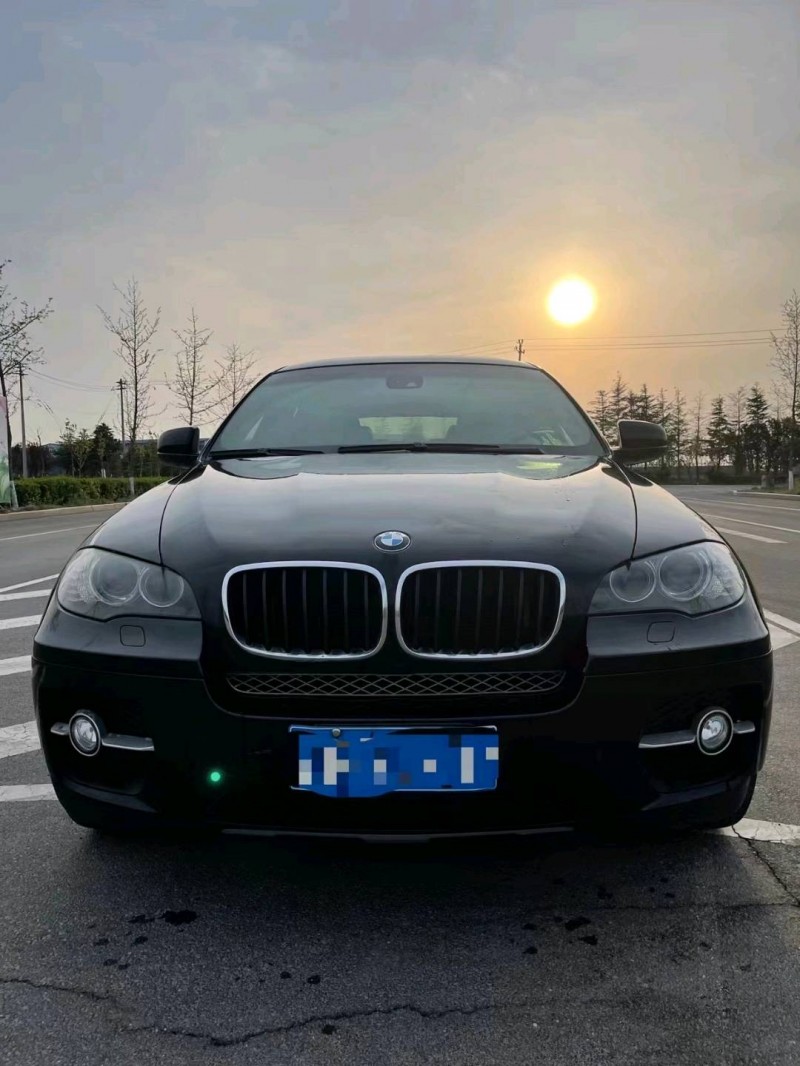 東營10年寶馬X61