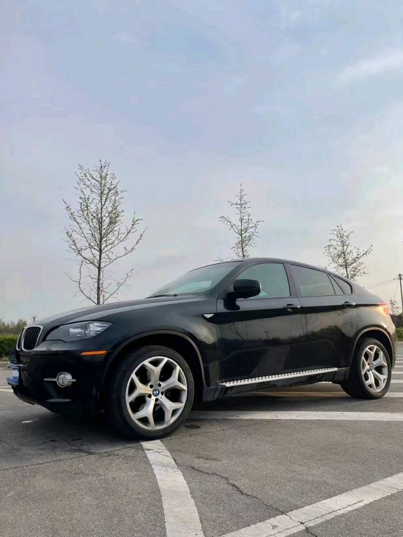 東營10年寶馬X63