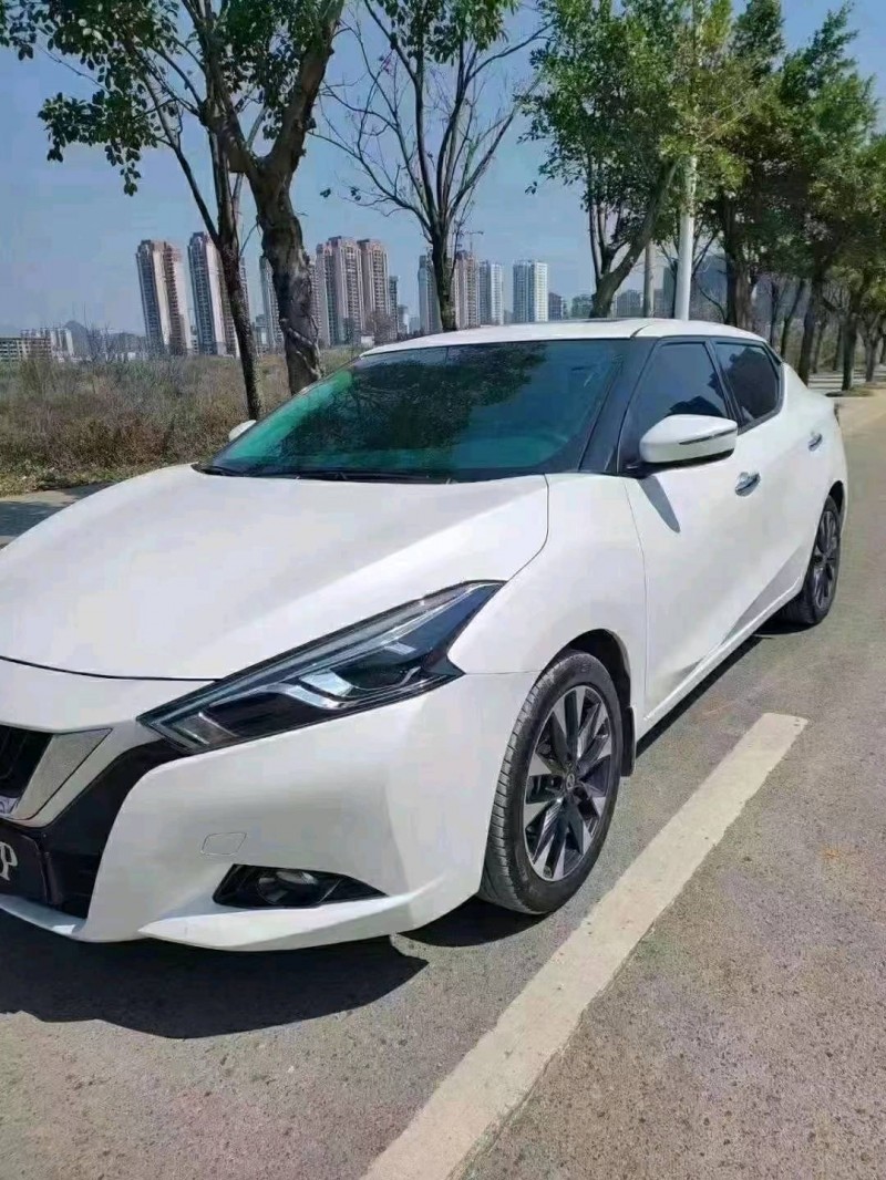 黔西南21年日產藍鳥3