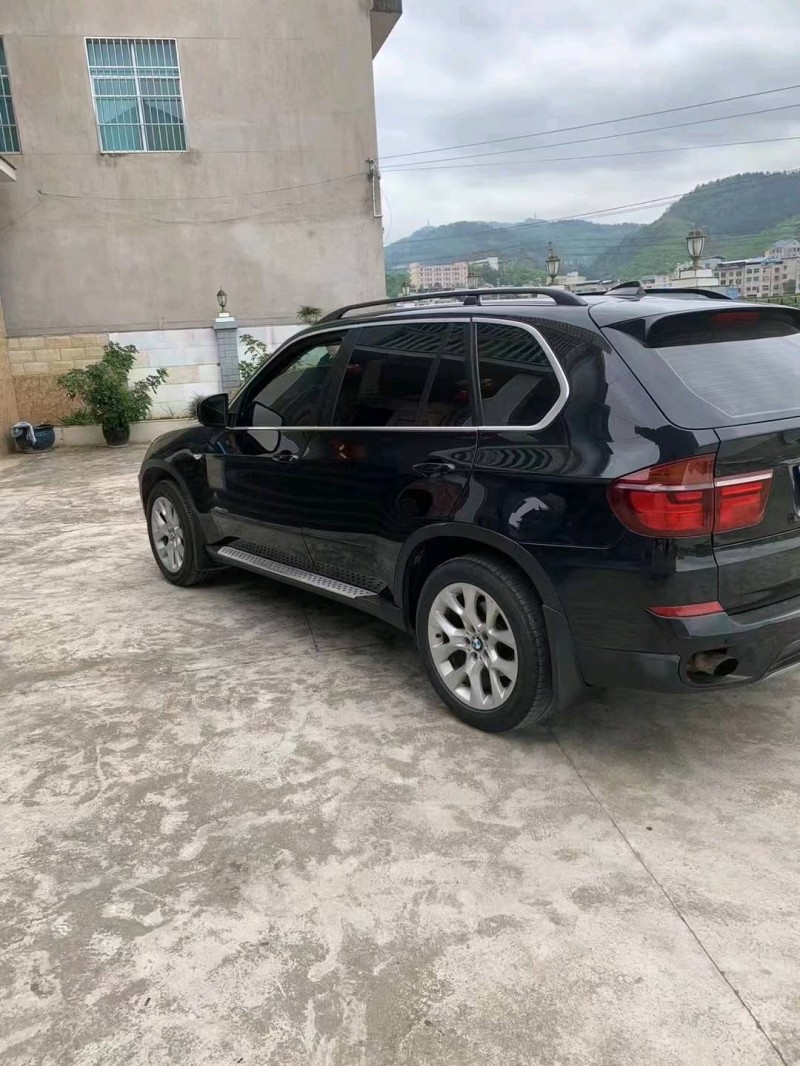 黔東南14年寶馬X54