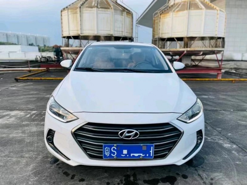 东莞17年现代领动1