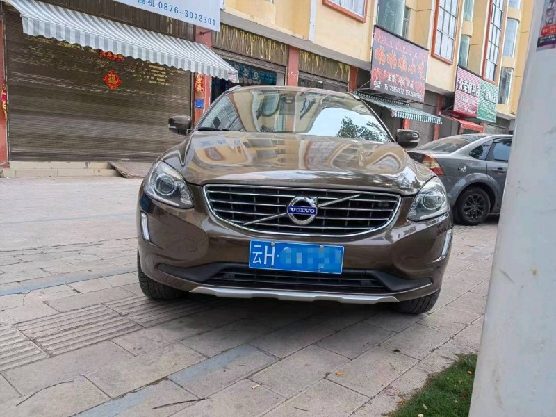 昭通14年沃爾沃XC601