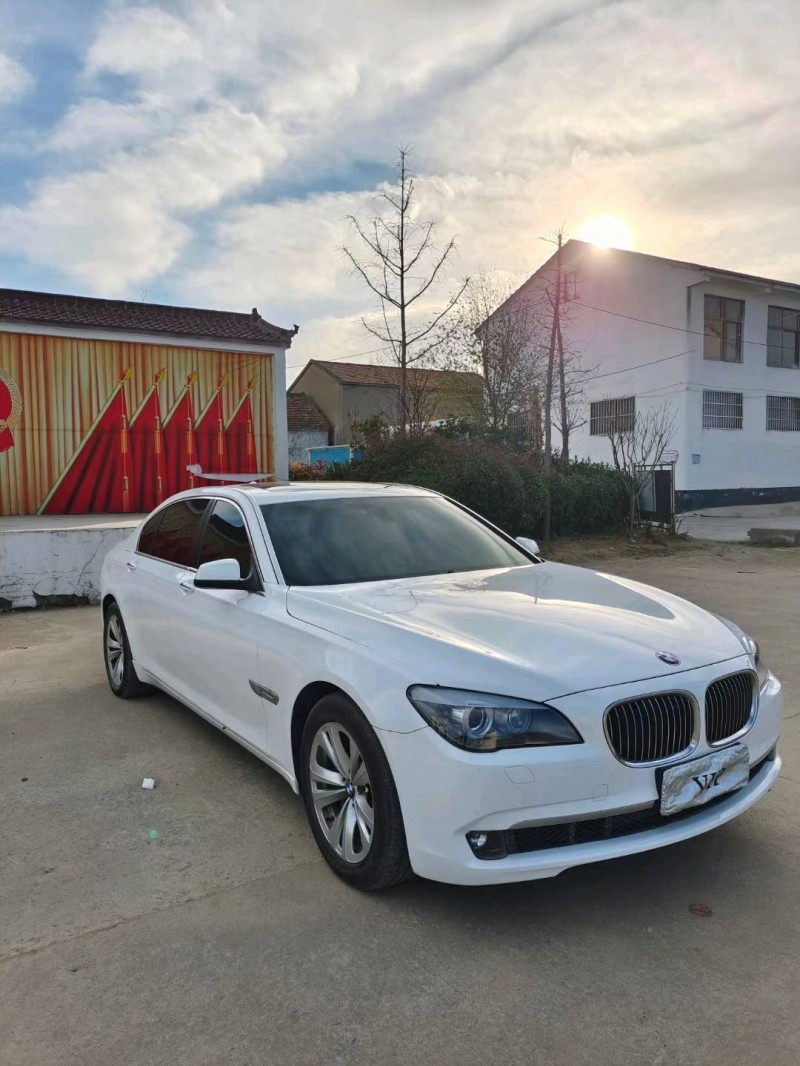 徐州10年宝马7系3