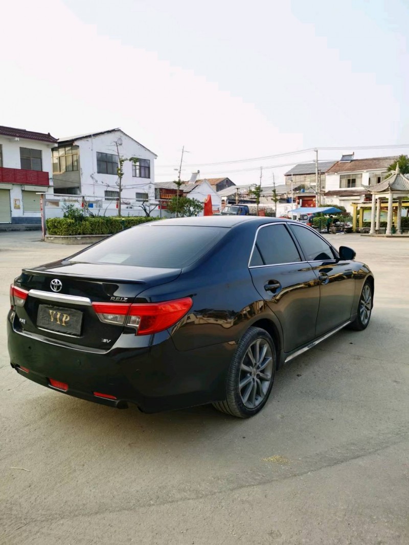 徐州14年丰田锐志4