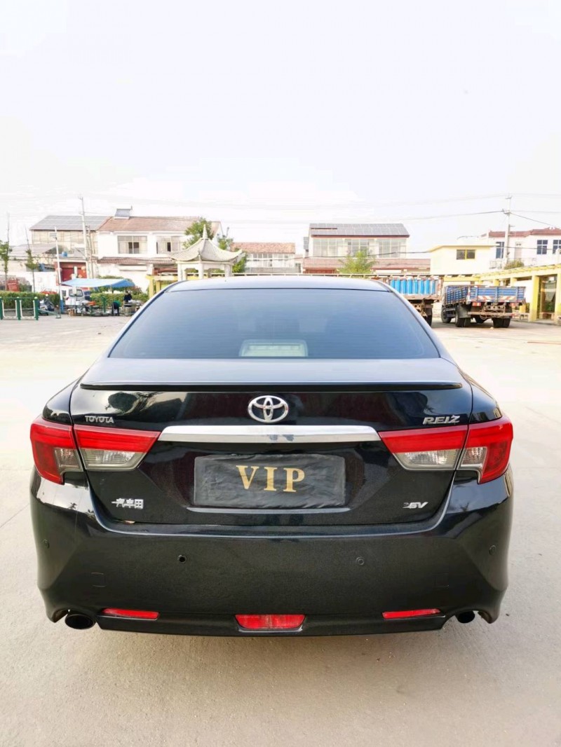 徐州14年丰田锐志5