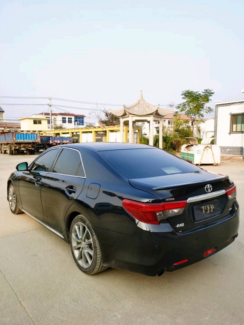 徐州14年丰田锐志6