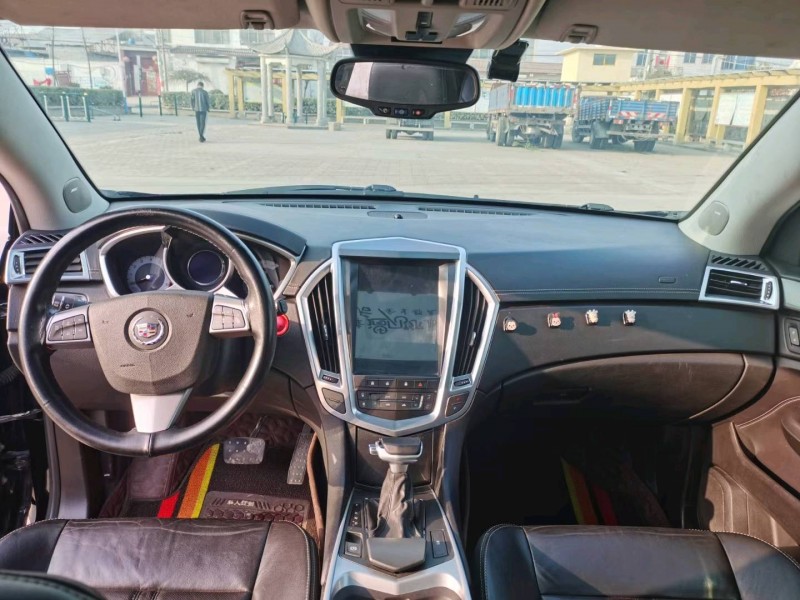 徐州12年凯迪拉克SRX9