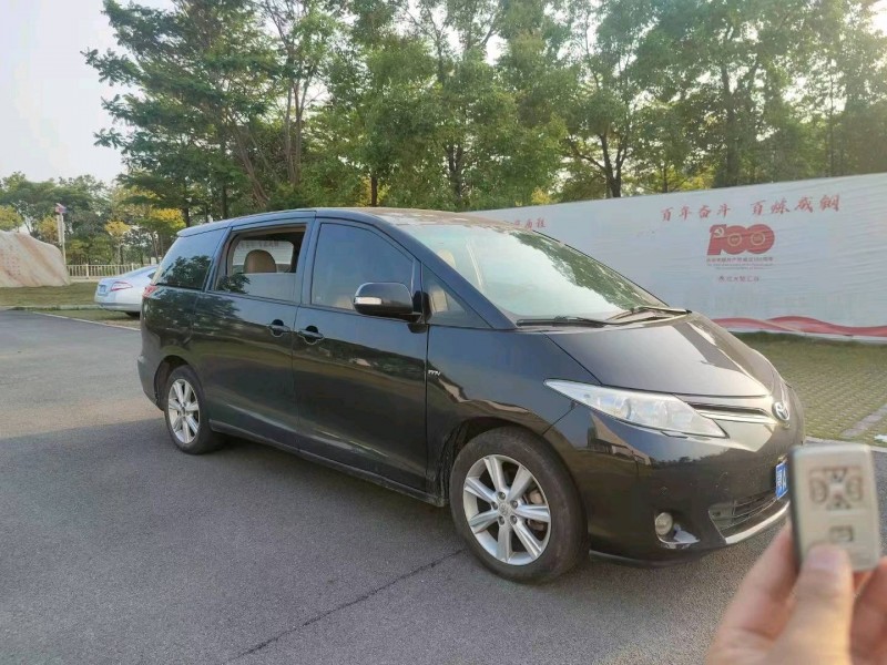 北京12年丰田普瑞维亚2