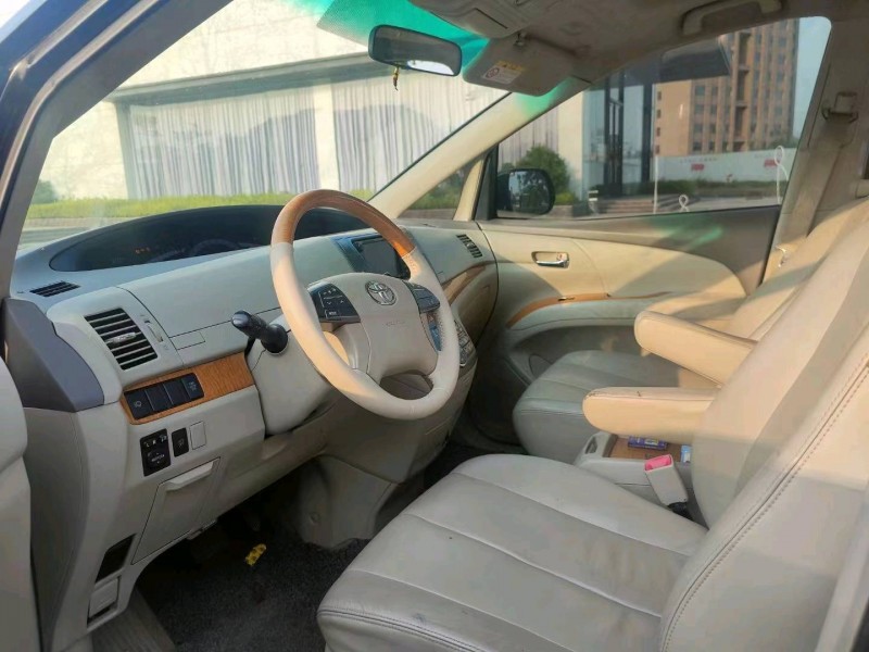 北京12年丰田普瑞维亚3