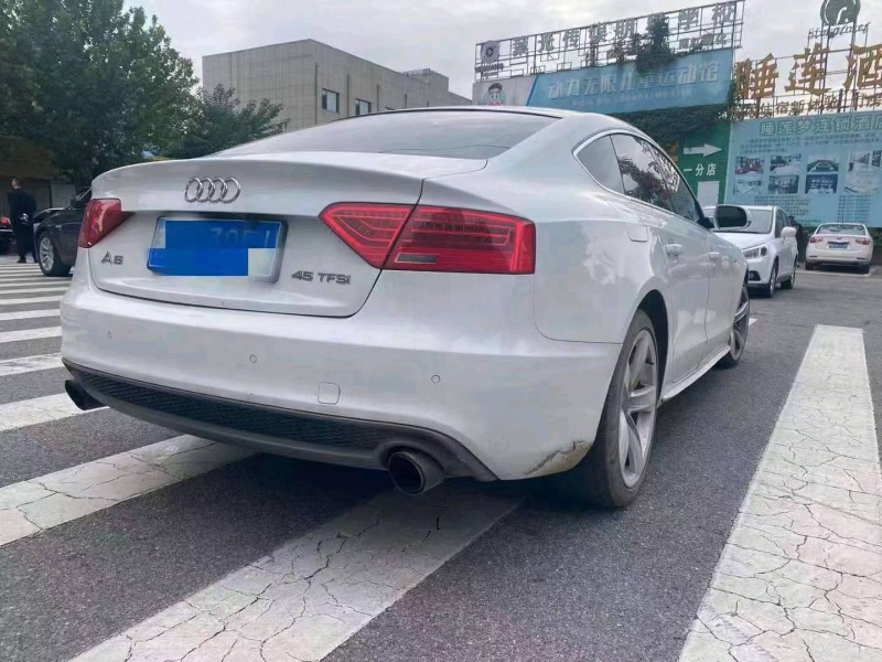 安阳16年奥迪A57
