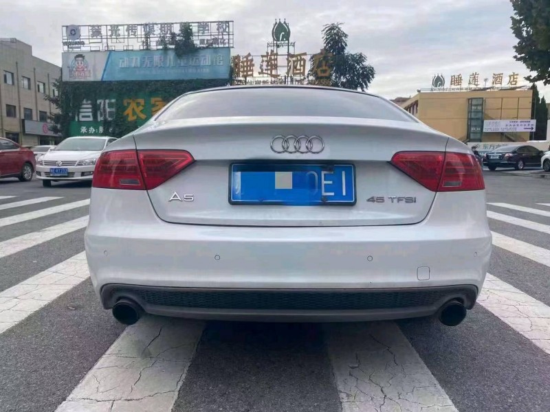 安阳16年奥迪A59