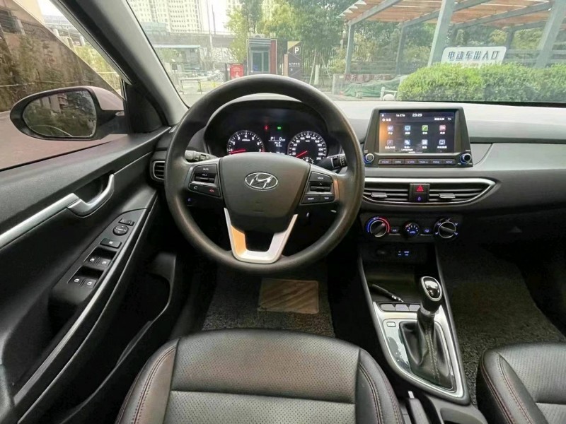 北京19年现代悦动6