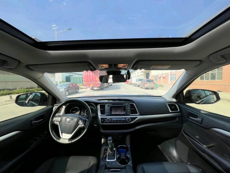 东莞18年丰田汉兰达6
