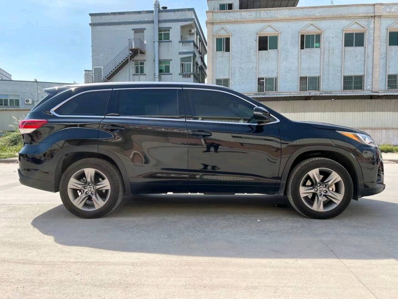 东莞18年丰田汉兰达1