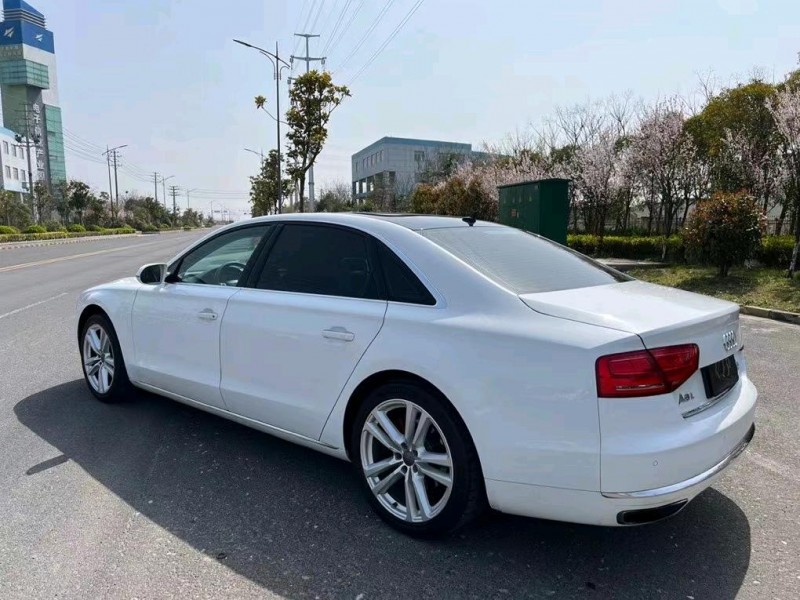 鹽城13年奧迪A8L9