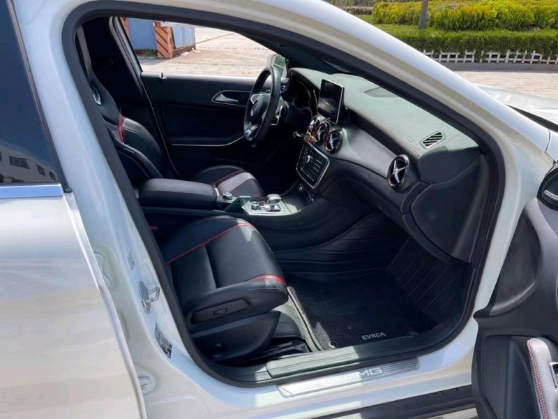 盐城16年奔驰GLA6