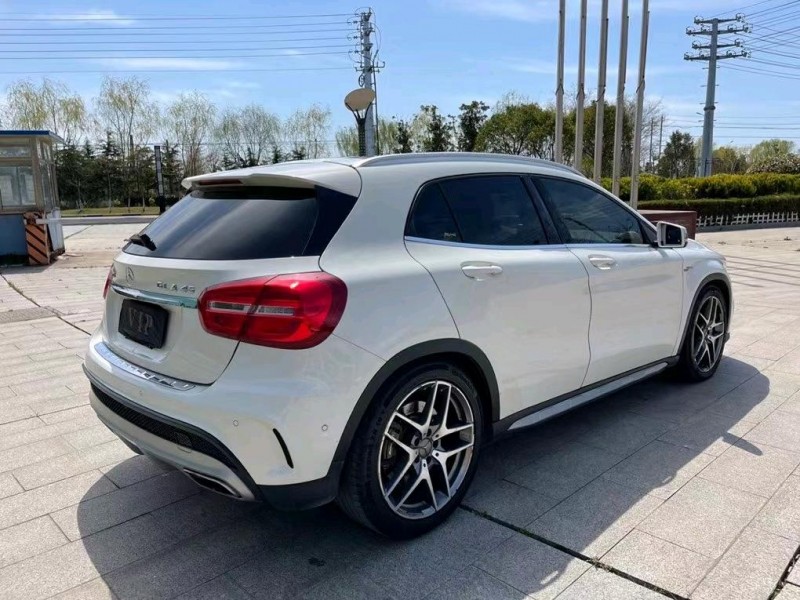 盐城16年奔驰GLA8