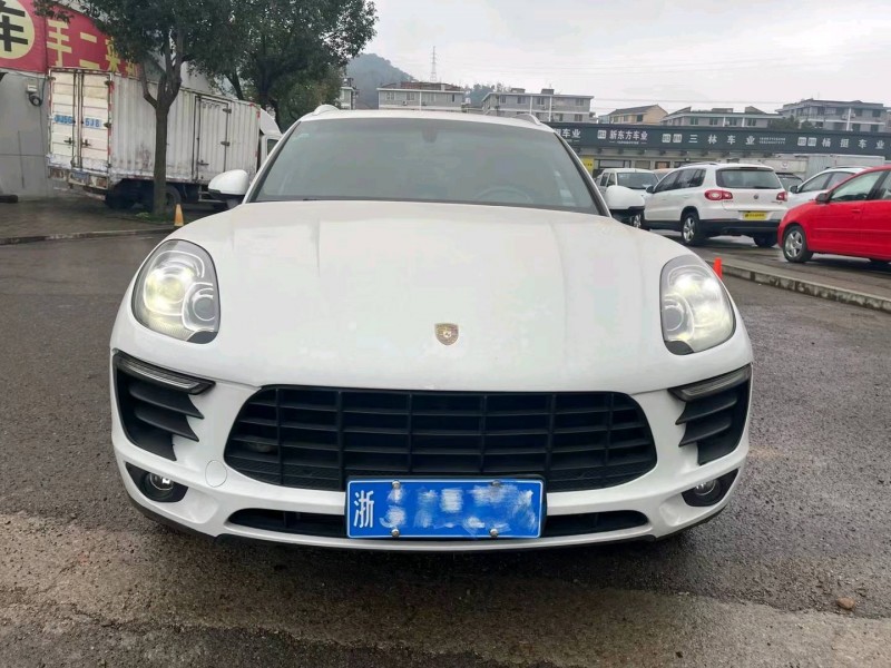 臺州16年保時捷Macan1