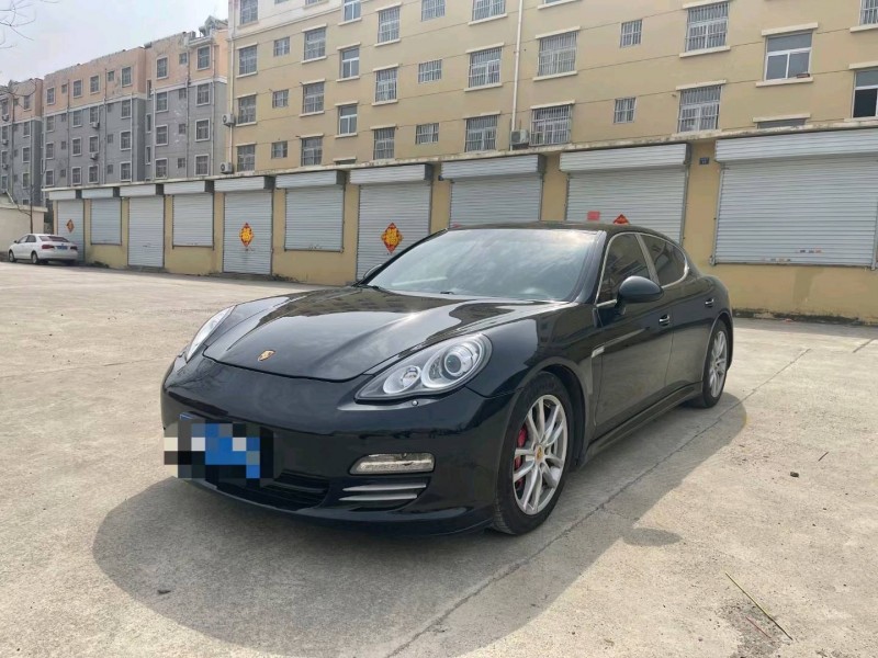 東營10年保時捷帕拉梅拉6