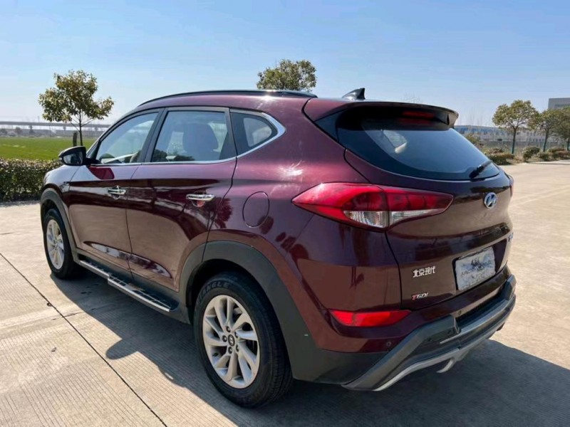 盐城16年现代途胜4