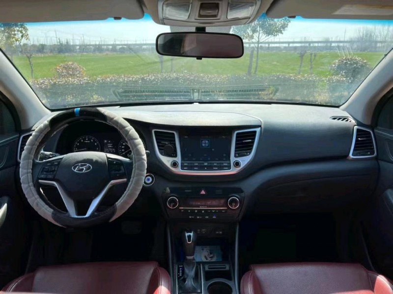 盐城16年现代途胜7