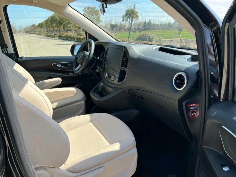 盐城20年奔驰威霆9