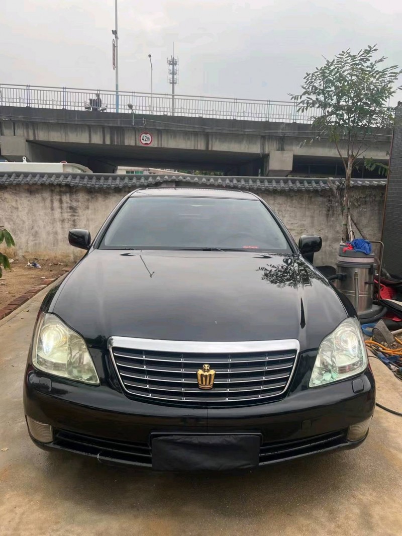 廣州05年豐田皇冠1