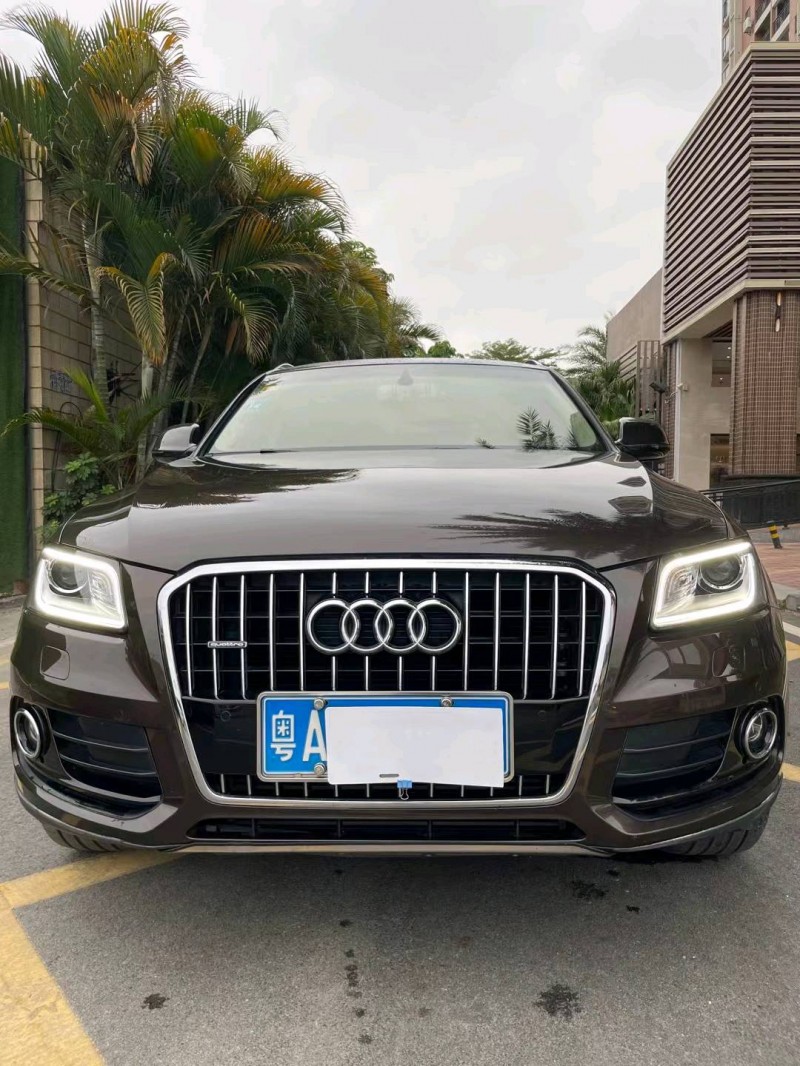 中山17年奧迪Q58