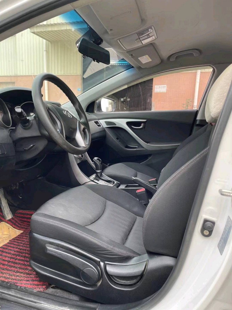 东莞17年现代朗动6