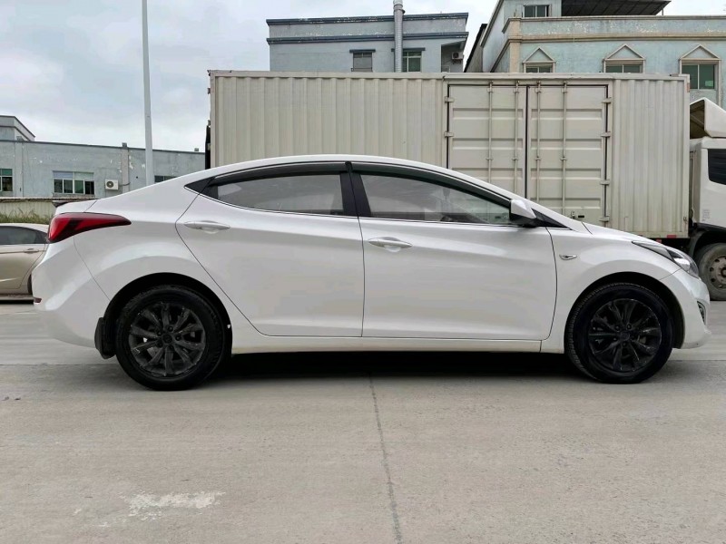 东莞17年现代朗动7