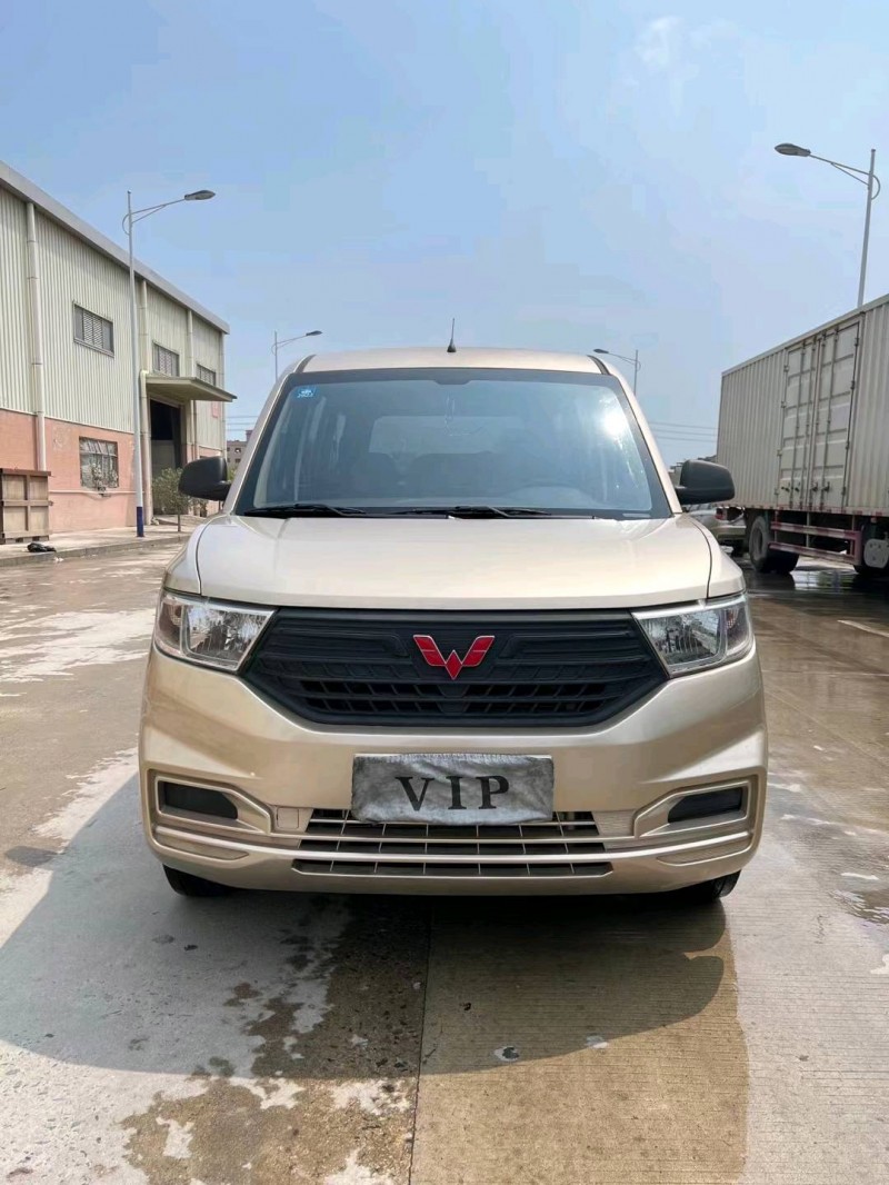 東莞20年五菱汽車宏光1