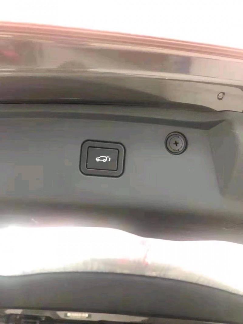 蘇州20年長安汽車CS751