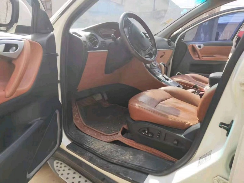 安陽14年納智捷大7 SUV4